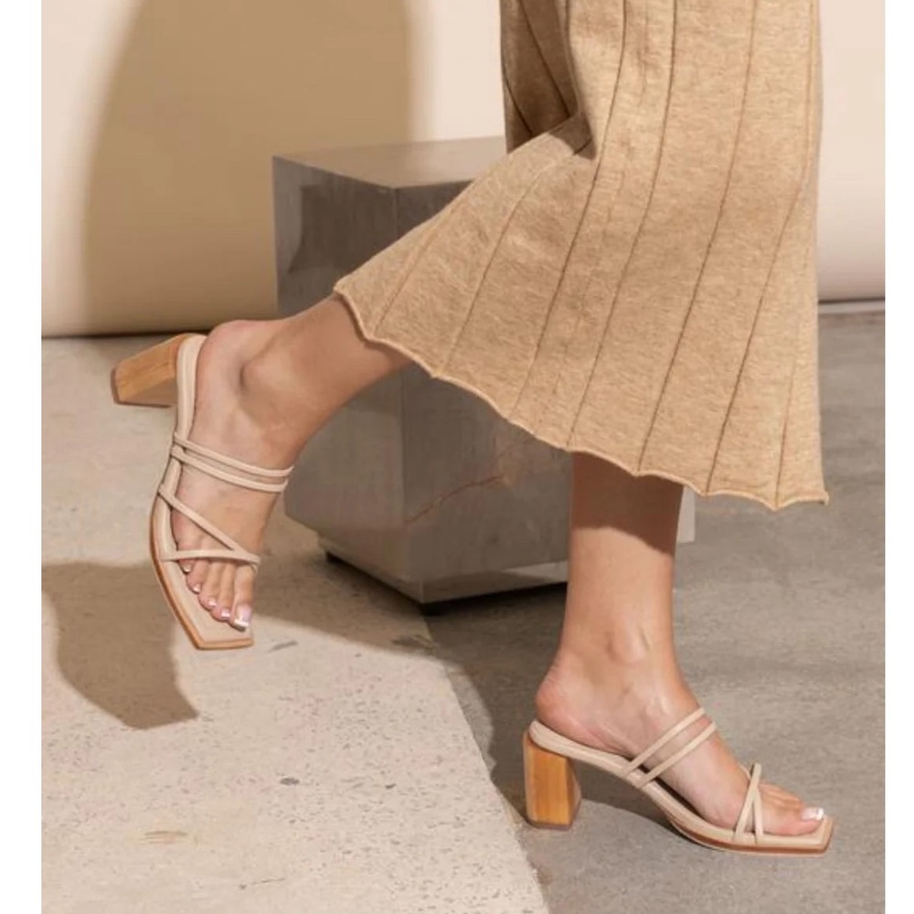 James Smith- Ravello Sandal- Strappy Leather, Wooden Heel Italy Size 41, US 10.5
